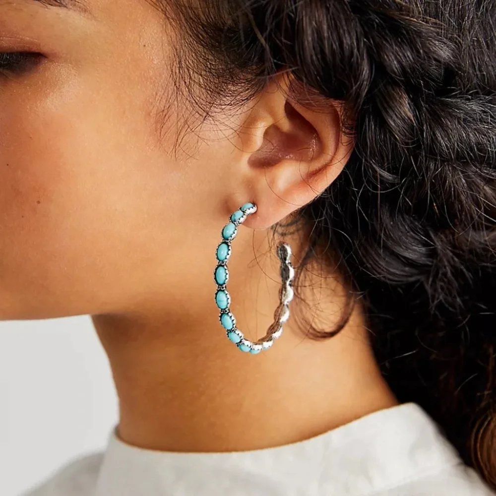 BUCKAROO HOOPS